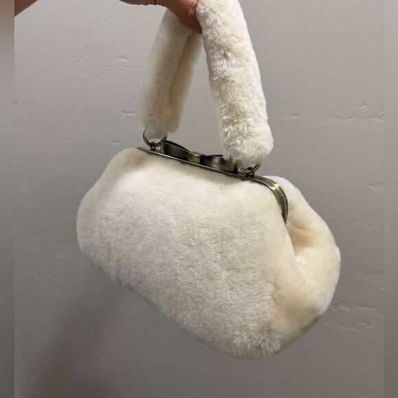 Cream Real Shearling Leather Handmade Bowknot Kisslock Clutch/Wristlet/Crossbody - Picture 10 of 14